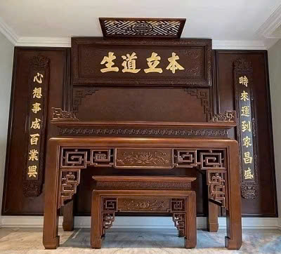 Bàn thờ đứng gỗ gụ chạm sen