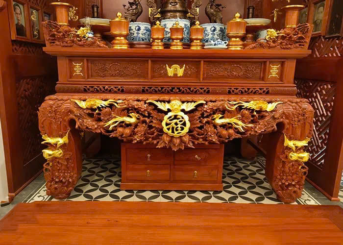 Sập thờ Mai Điểu gỗ Hương Đá